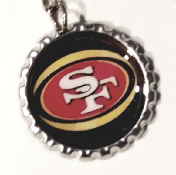 NFL Keychains & Magnets - Picture 4 of 6
